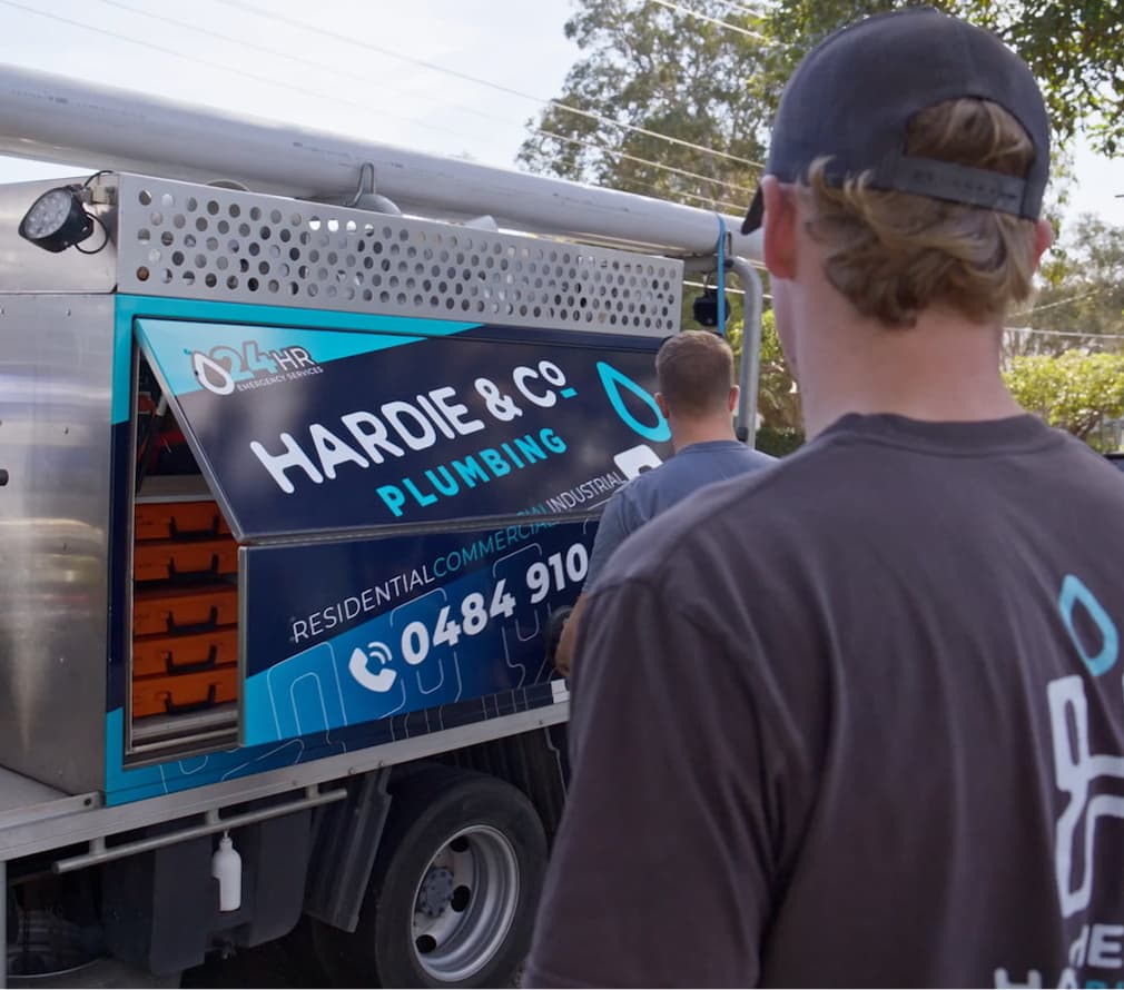 hot water repair plumber